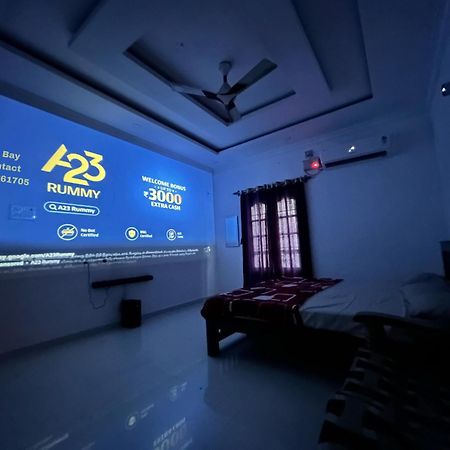 La Bay Luxury Beach Bungalow بونديتْشيري المظهر الخارجي الصورة