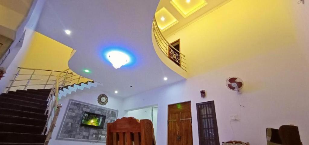 La Bay Luxury Beach Bungalow بونديتْشيري المظهر الخارجي الصورة