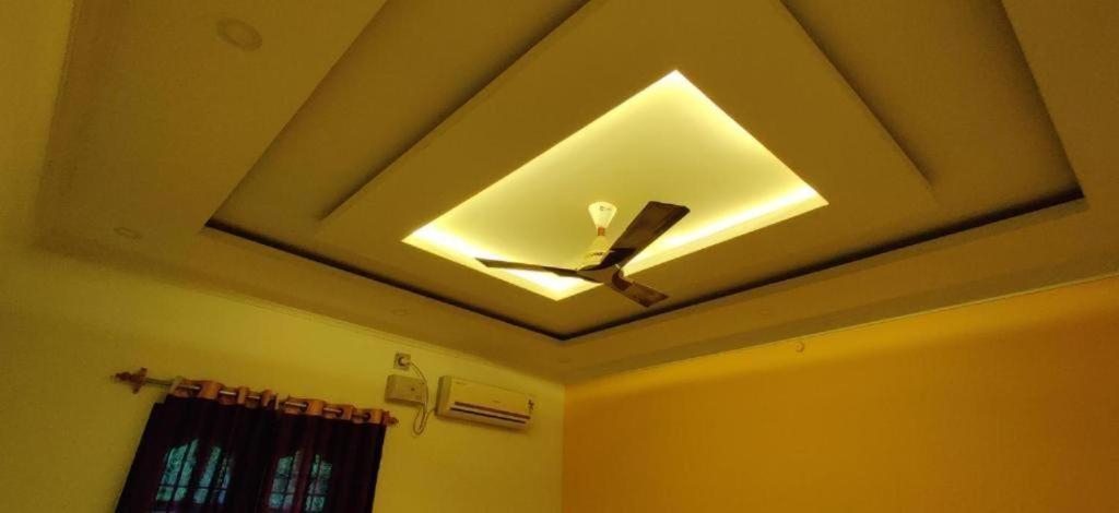 La Bay Luxury Beach Bungalow بونديتْشيري المظهر الخارجي الصورة